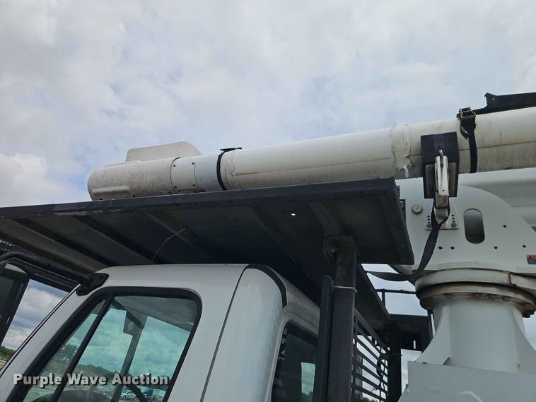 image for item YA3292 2016 Freightliner Business Class M2 forestry bucket truck