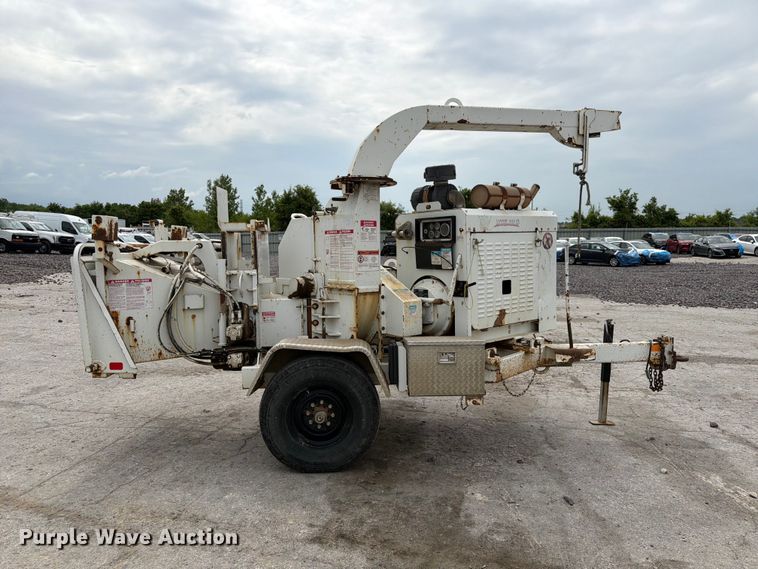 image for item YA3293 2012 Bandit 200XP wood chipper