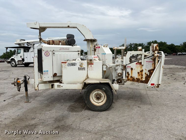 image for item YA3293 2012 Bandit 200XP wood chipper