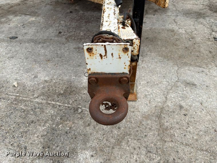 image for item YA3293 2012 Bandit 200XP wood chipper
