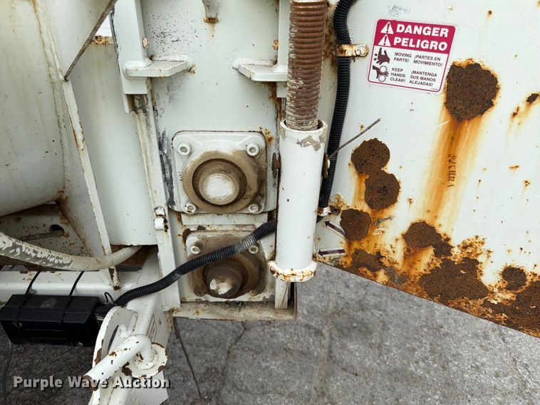 image for item YA3293 2012 Bandit 200XP wood chipper
