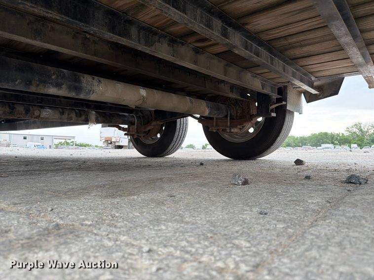 image for item YA3294 2016 Sure-Trac ST7225ITPL5 B-200 equipment trailer
