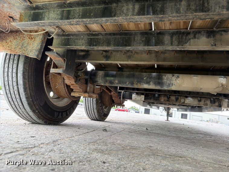 image for item YA3294 2016 Sure-Trac ST7225ITPL5 B-200 equipment trailer