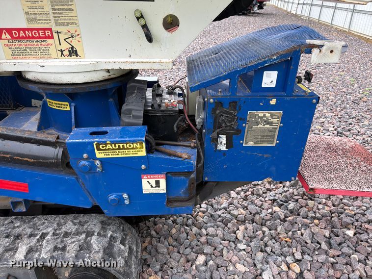image for item YA3295 2016 SkyLift MA61TD tracked boom lift