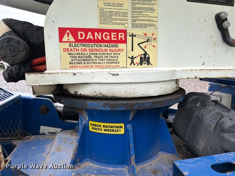 image for item YA3295 2016 SkyLift MA61TD tracked boom lift