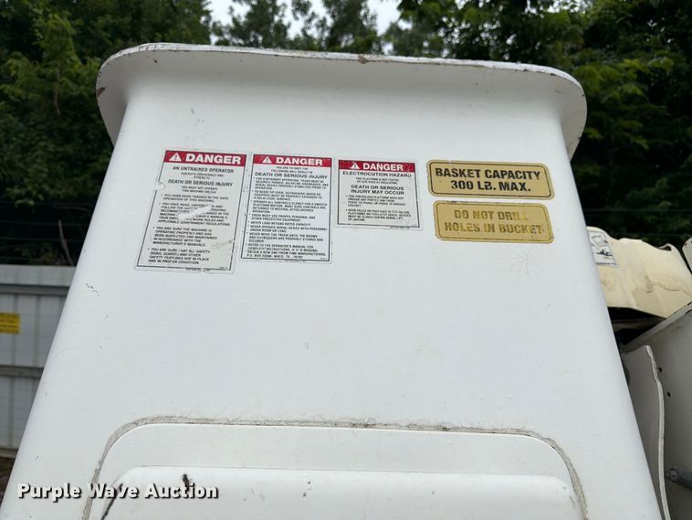 image for item YA3295 2016 SkyLift MA61TD tracked boom lift