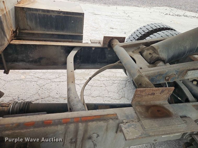 image for item YA3299 2015 Ford F750 Super Duty chipper truck