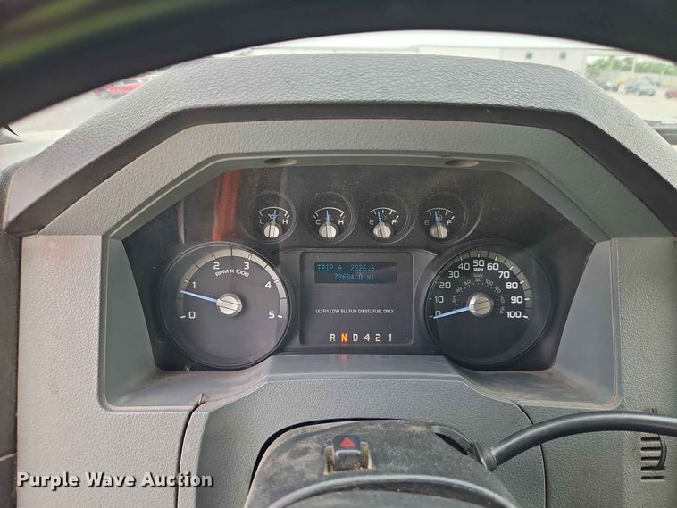 image for item YA3299 2015 Ford F750 Super Duty chipper truck