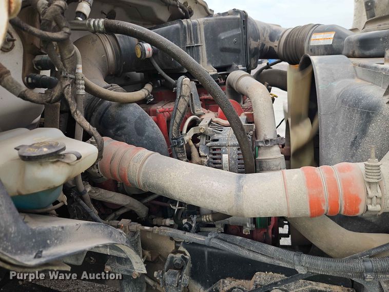 image for item YA3299 2015 Ford F750 Super Duty chipper truck