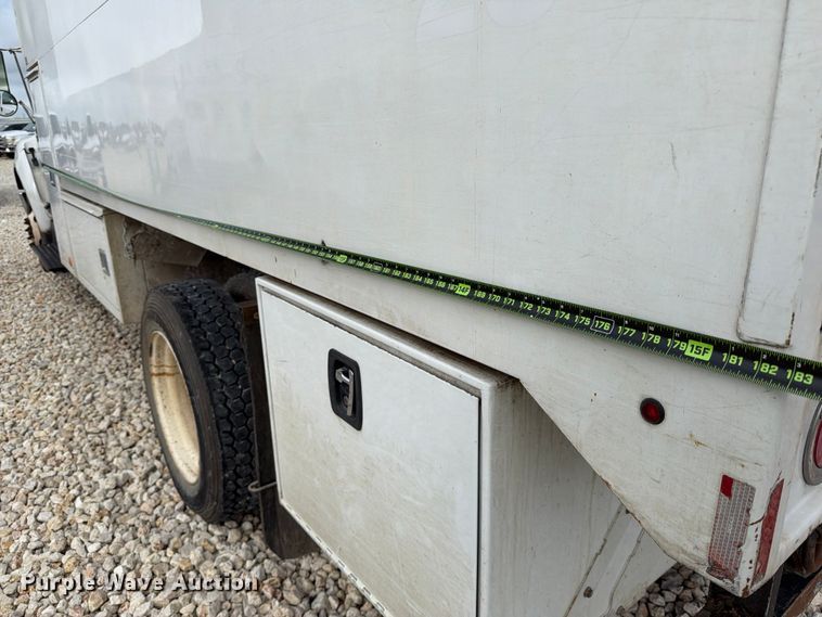image for item YA3312 2013 Ford F650 Super Duty chipper truck