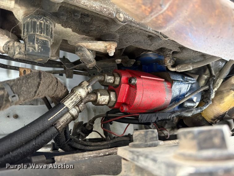image for item YA3312 2013 Ford F650 Super Duty chipper truck