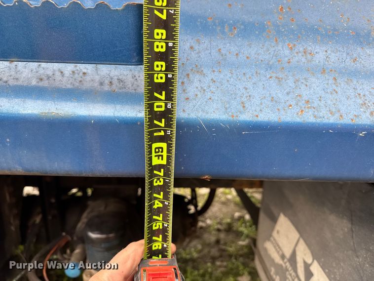 image for item YA3327 2006 Kenworth T800 dump truck