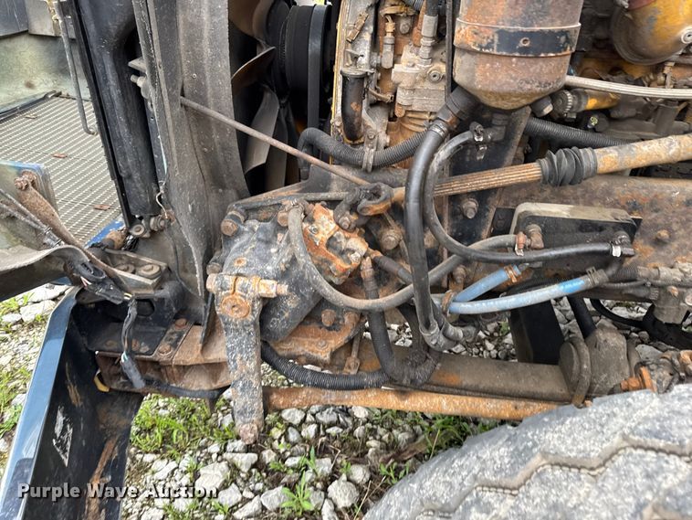 image for item YA3327 2006 Kenworth T800 dump truck