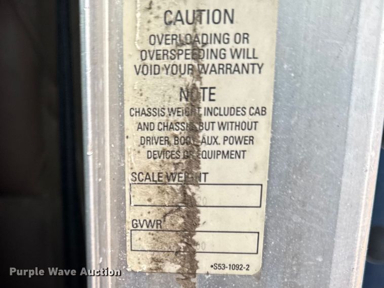 image for item YA3327 2006 Kenworth T800 dump truck
