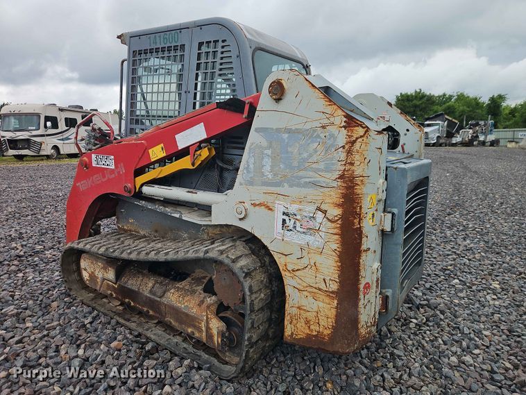 image for item YA3402 2016 Takeuchi TL12 tracked skid steer loader
