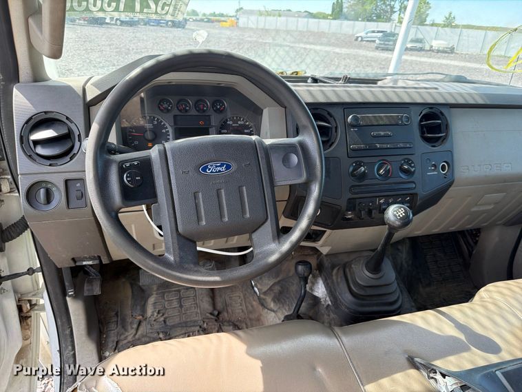 image for item YA3460 2008 Ford F450 Super Duty utility / service truck
