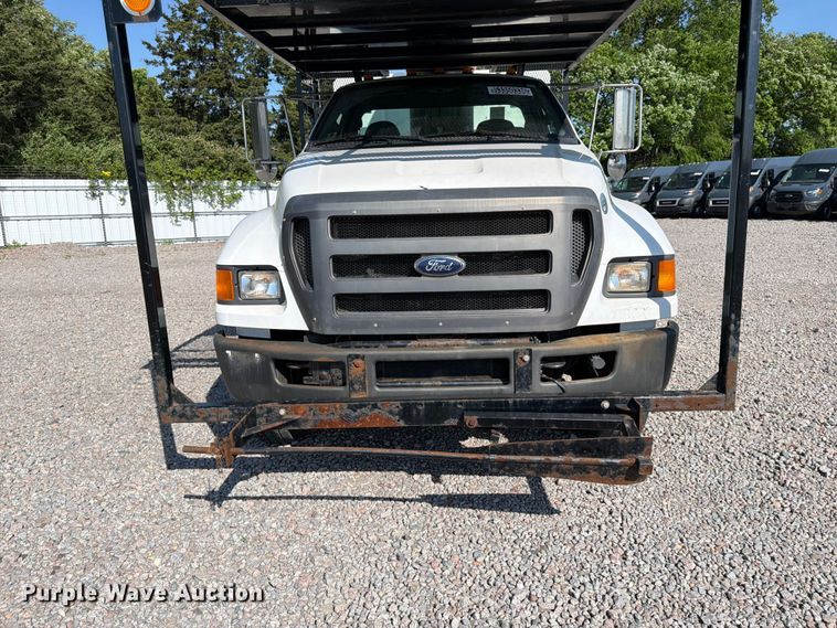 image for item YA3521 2015 Ford F750 Super Duty forestry bucket truck