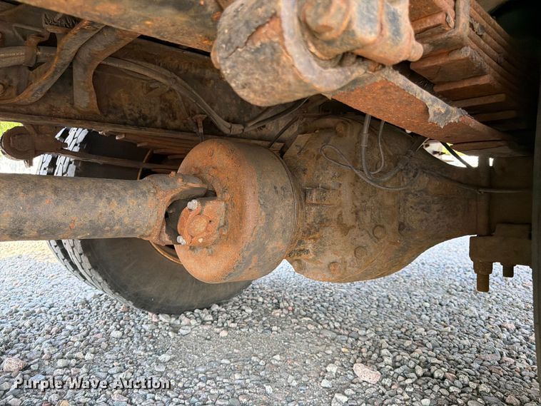 image for item YA3521 2015 Ford F750 Super Duty forestry bucket truck