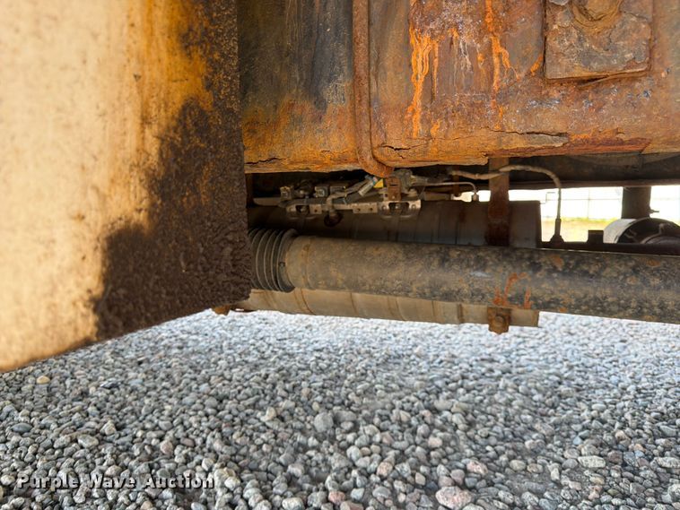 image for item YA3521 2015 Ford F750 Super Duty forestry bucket truck