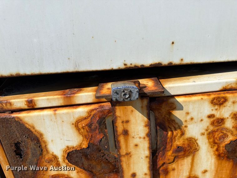 image for item YA3521 2015 Ford F750 Super Duty forestry bucket truck