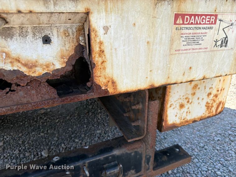 image for item YA3521 2015 Ford F750 Super Duty forestry bucket truck