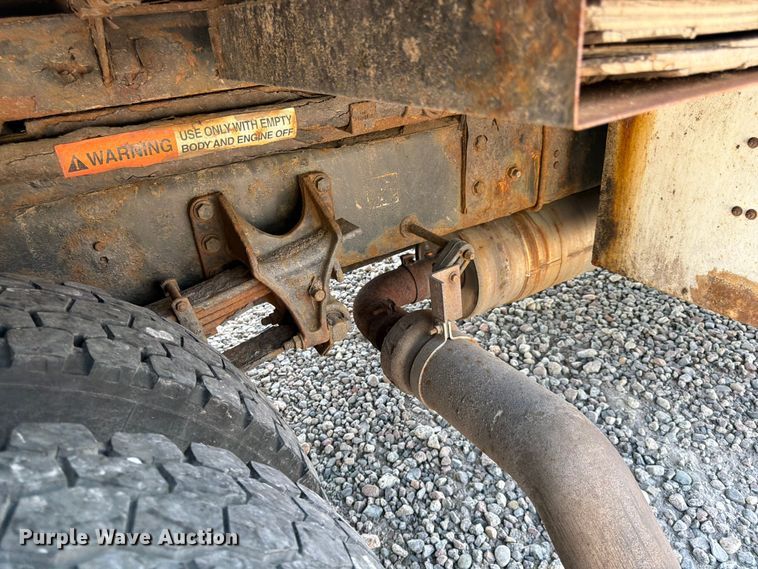 image for item YA3521 2015 Ford F750 Super Duty forestry bucket truck
