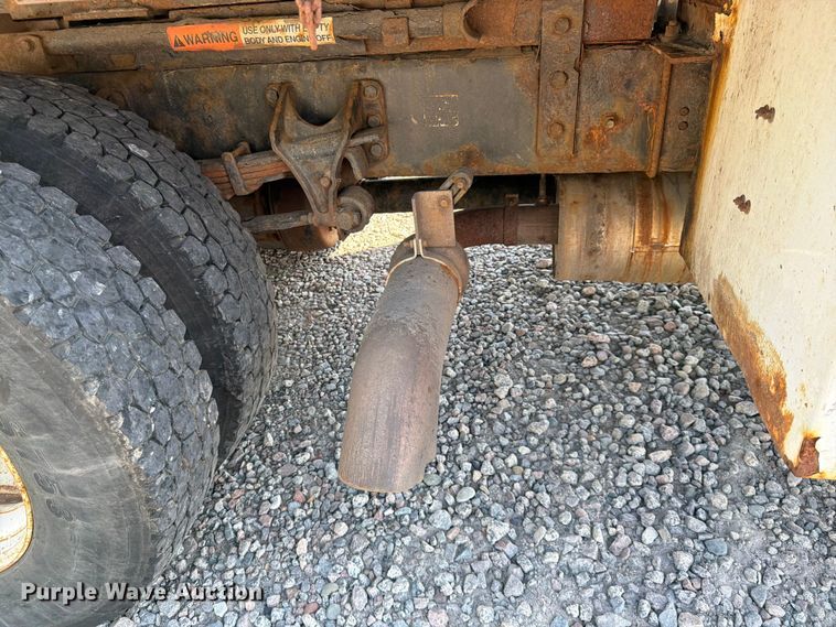 image for item YA3521 2015 Ford F750 Super Duty forestry bucket truck