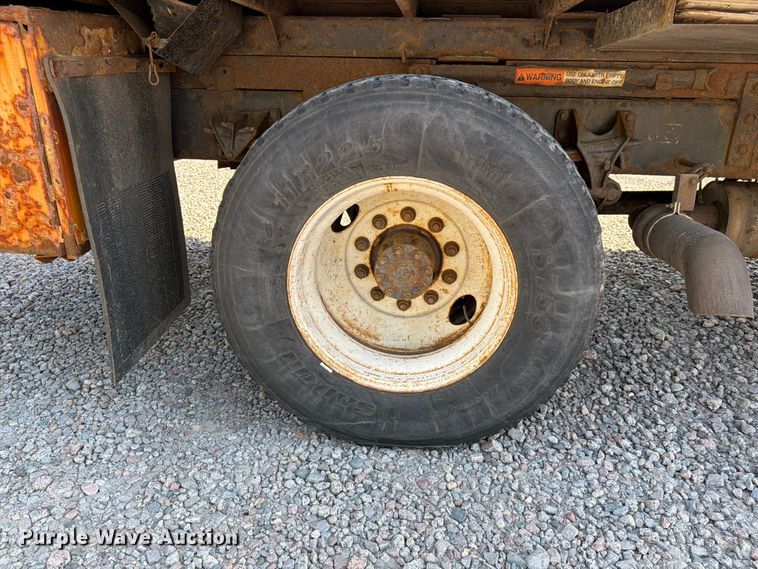 image for item YA3521 2015 Ford F750 Super Duty forestry bucket truck