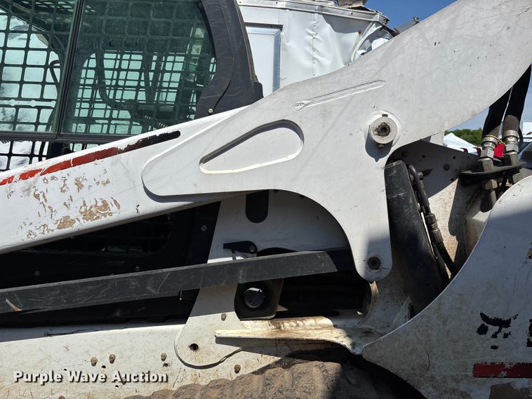 image for item YA3541 2016 Bobcat T750 tracked skid steer loader