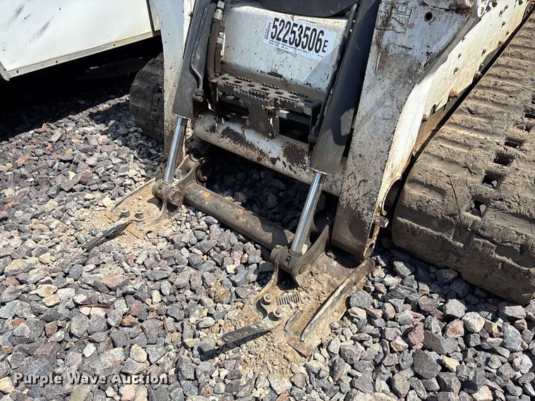 image for item YA3541 2016 Bobcat T750 tracked skid steer loader