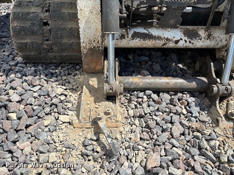 image for item YA3541 2016 Bobcat T750 tracked skid steer loader