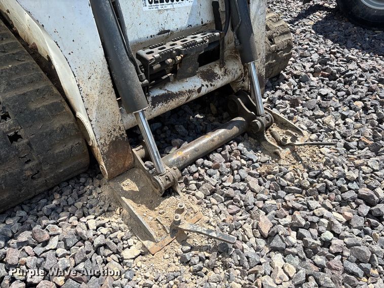 image for item YA3541 2016 Bobcat T750 tracked skid steer loader