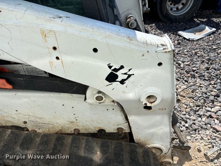 image for item YA3541 2016 Bobcat T750 tracked skid steer loader