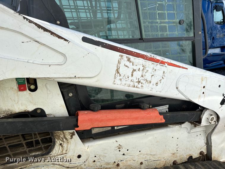 image for item YA3541 2016 Bobcat T750 tracked skid steer loader