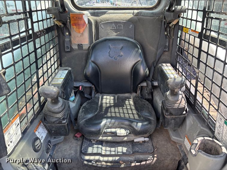 image for item YA3541 2016 Bobcat T750 tracked skid steer loader