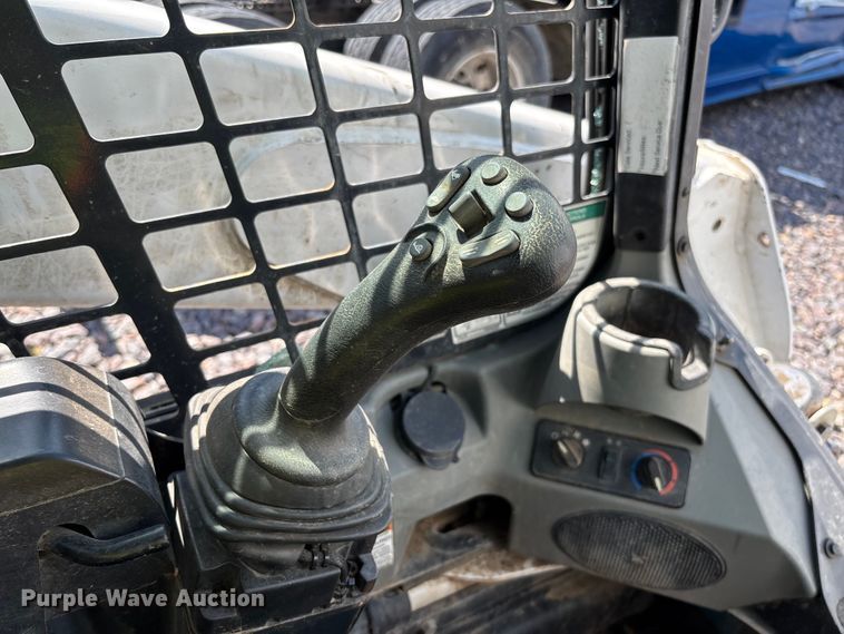 image for item YA3541 2016 Bobcat T750 tracked skid steer loader