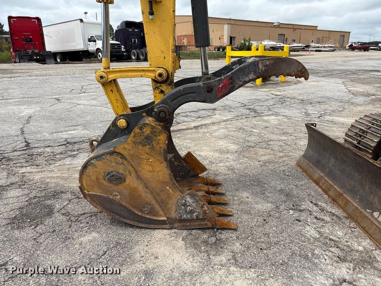 image for item YA3659 2020 Komatsu PC138USLC-11 excavator
