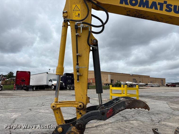 image for item YA3659 2020 Komatsu PC138USLC-11 excavator