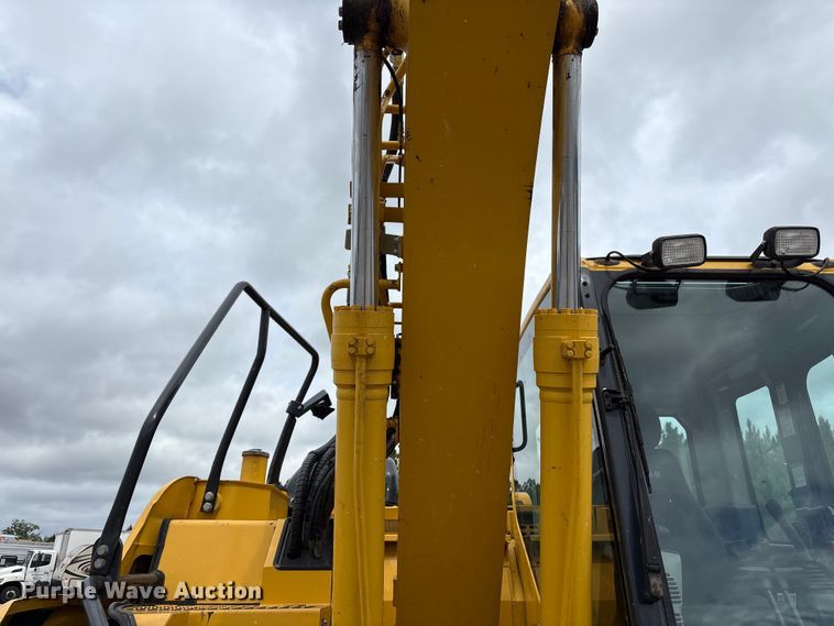 image for item YA3659 2020 Komatsu PC138USLC-11 excavator