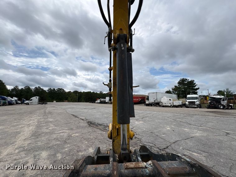 image for item YA3659 2020 Komatsu PC138USLC-11 excavator