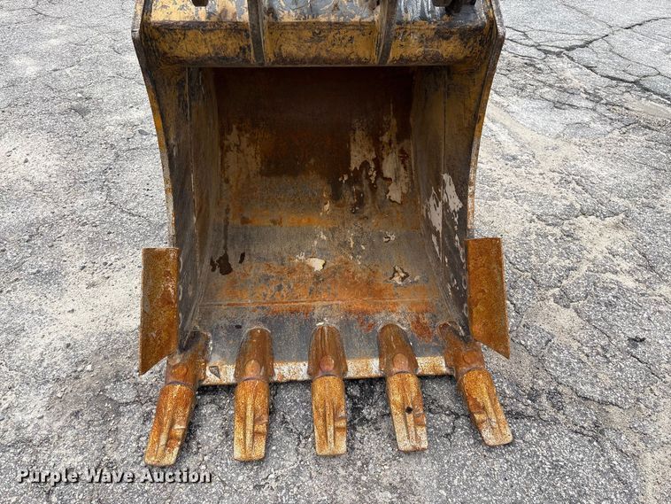 image for item YA3659 2020 Komatsu PC138USLC-11 excavator