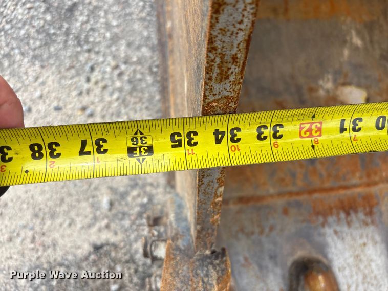 image for item YA3659 2020 Komatsu PC138USLC-11 excavator