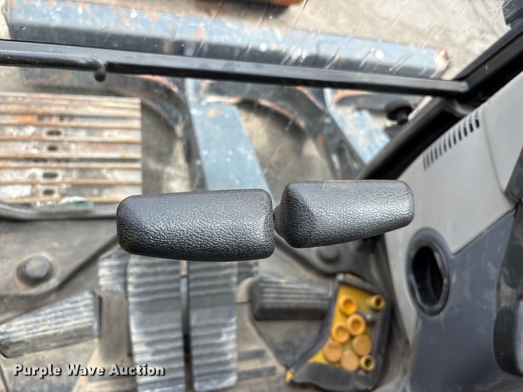 image for item YA3659 2020 Komatsu PC138USLC-11 excavator