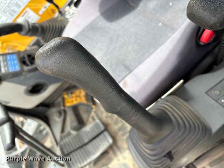 image for item YA3659 2020 Komatsu PC138USLC-11 excavator