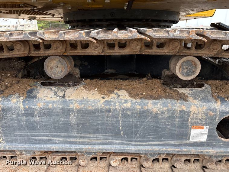image for item YA3659 2020 Komatsu PC138USLC-11 excavator