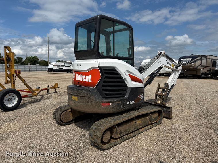 image for item YA3705 2020 Bobcat E35 mini excavator