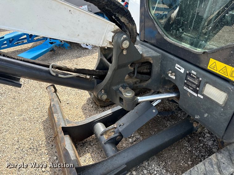 image for item YA3705 2020 Bobcat E35 mini excavator