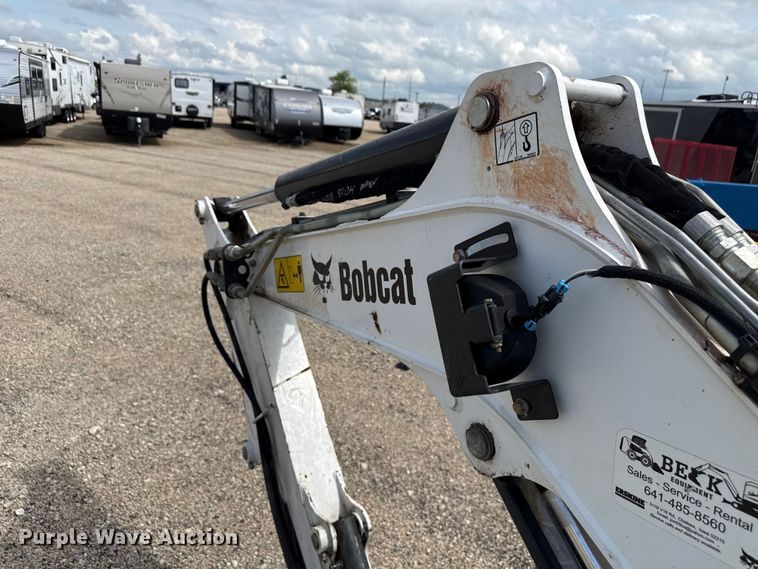 image for item YA3705 2020 Bobcat E35 mini excavator