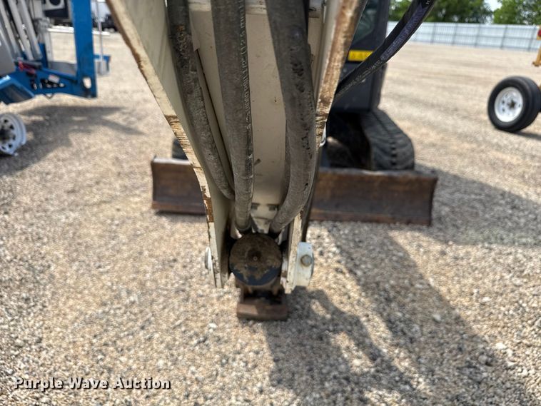 image for item YA3705 2020 Bobcat E35 mini excavator