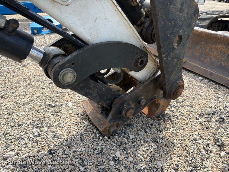 image for item YA3705 2020 Bobcat E35 mini excavator